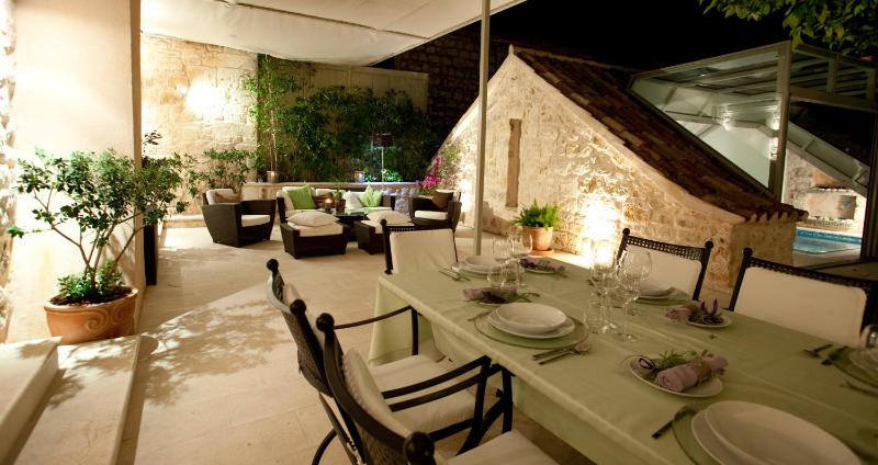 Heraclea House - image 11