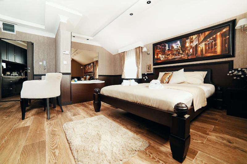 Deluxe Apartment image 3