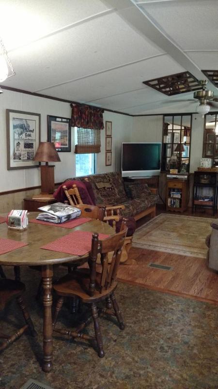 Mobile Home image 2