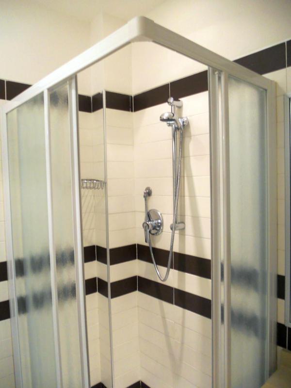 Classic Triple Room image 2