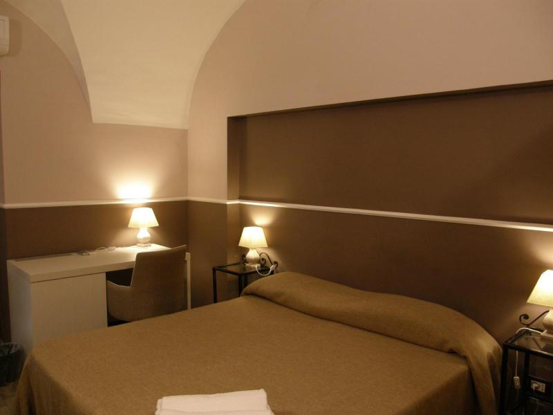Standard Double or Twin Room image 1