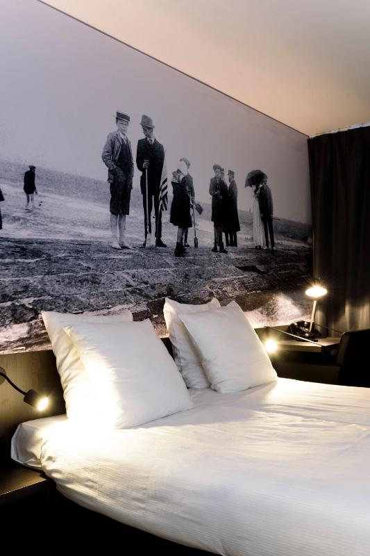 Double Room image 4