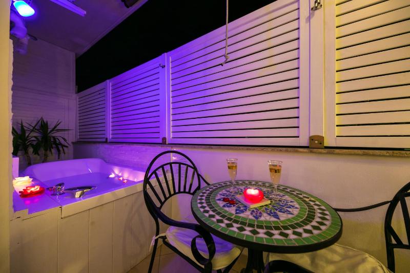 Double Room without Spa Bath image 3