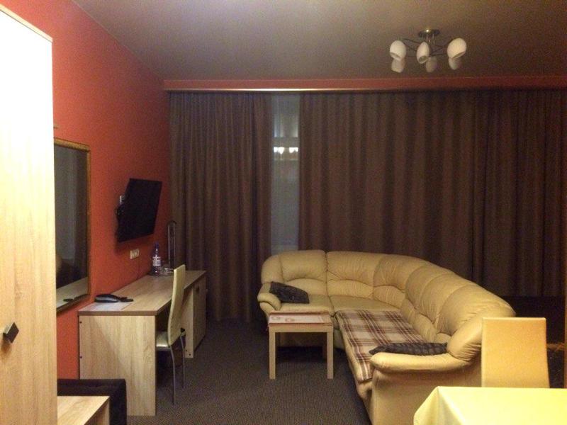 Deluxe Double Room (2 Adults + 1 Child) image 3