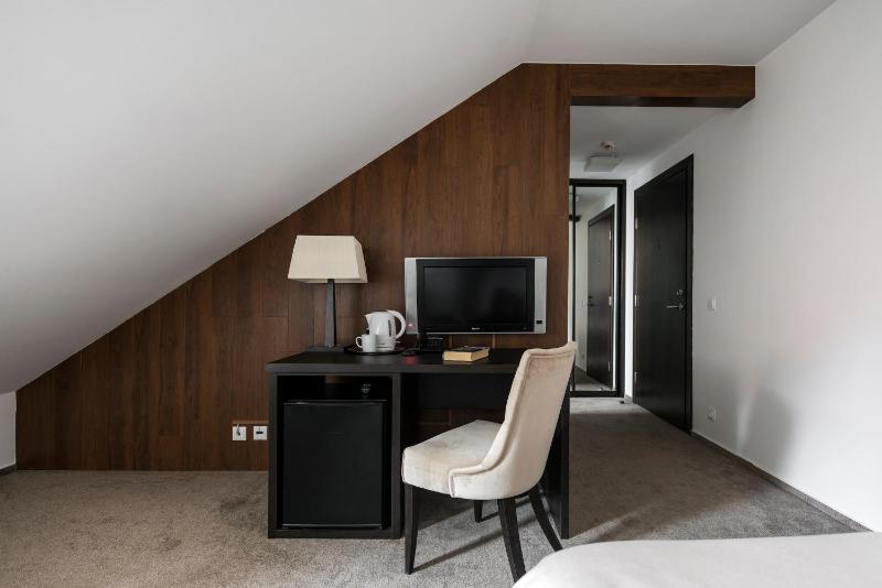 Single Room image 3