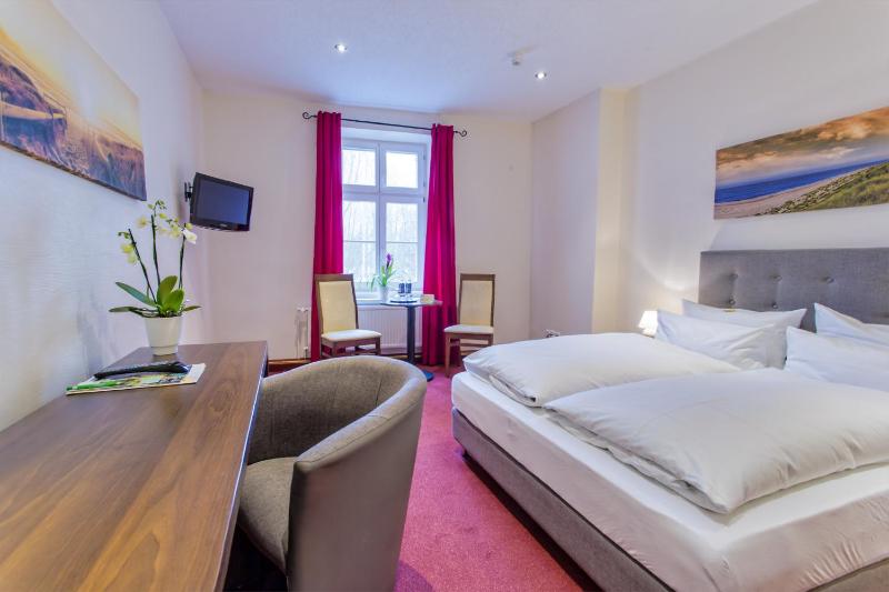 Comfort Double Room image 4