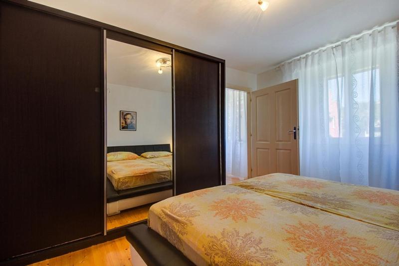 Apartment Mario - image 16