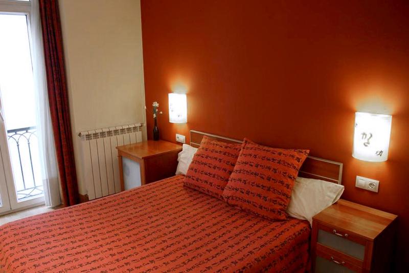 Double Room image 2
