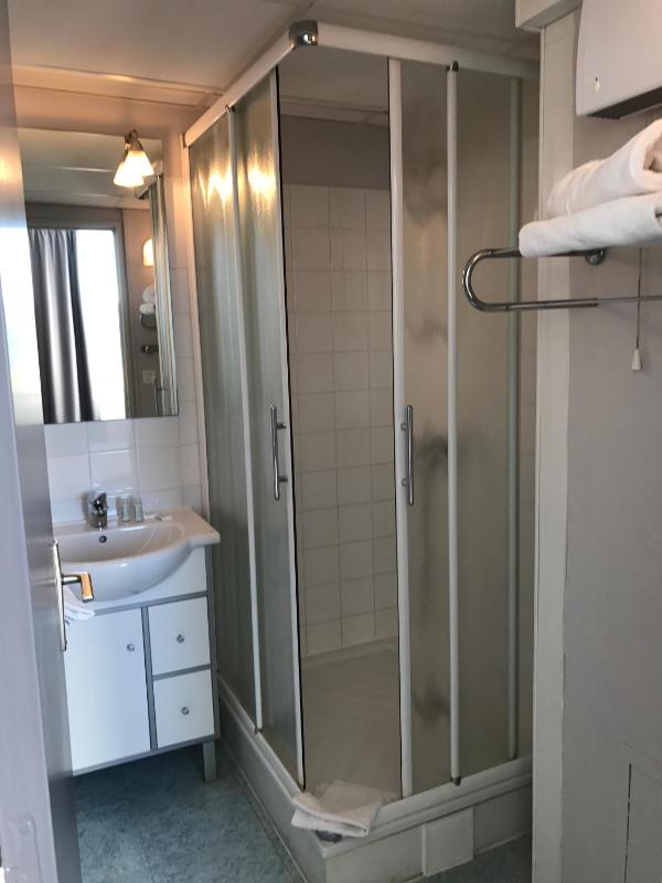 Single Room image 2