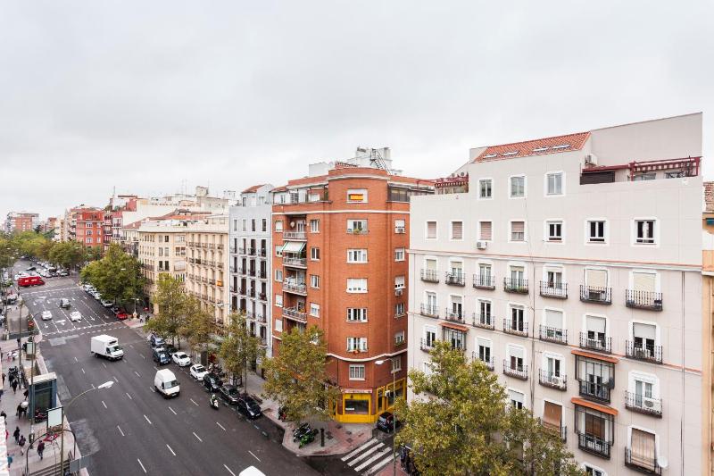 Jose Abascal Apartment by Flatsweethome - image 4
