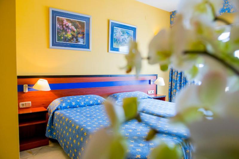 Hotel Biarritz - image 21