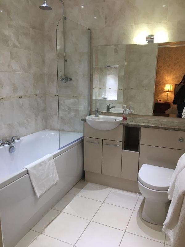 Small Double Room image 2