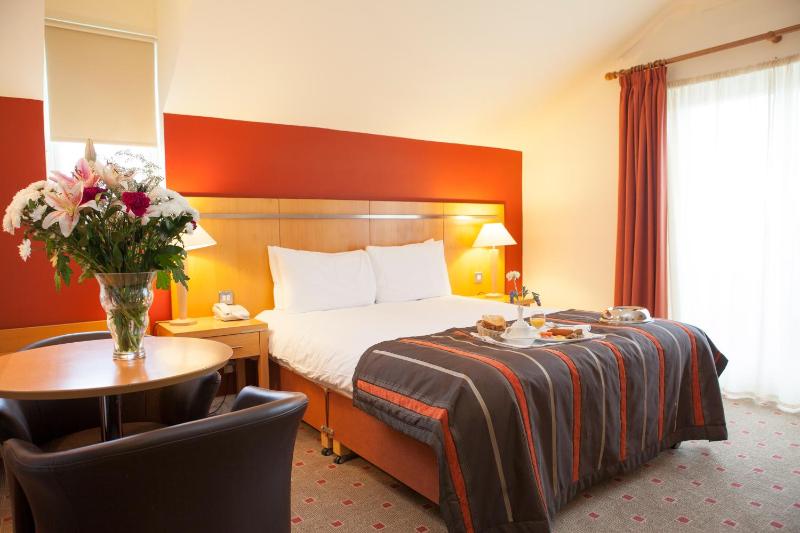 Deluxe Double Room image 2
