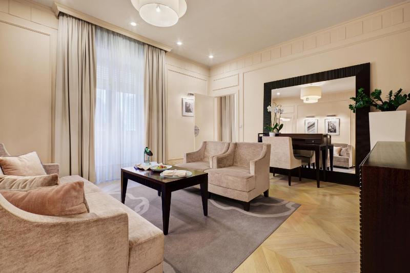 Presidential Suite image 3