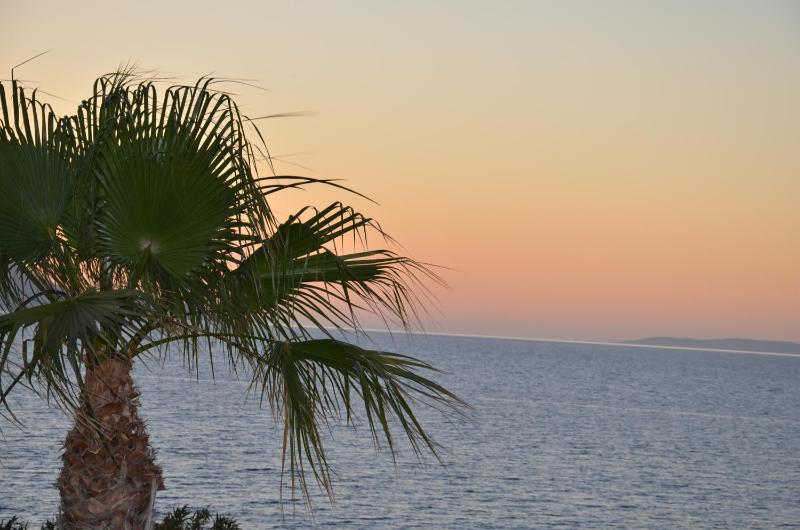 Costa Angela Seaside Resort - image 7
