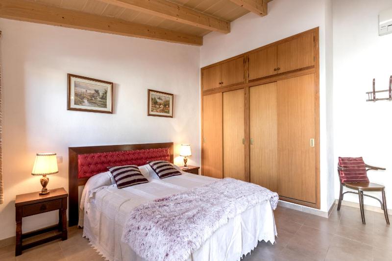 Three-Bedroom House image 2