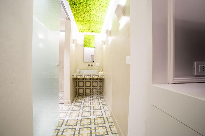 Double Room with Garden View image 4