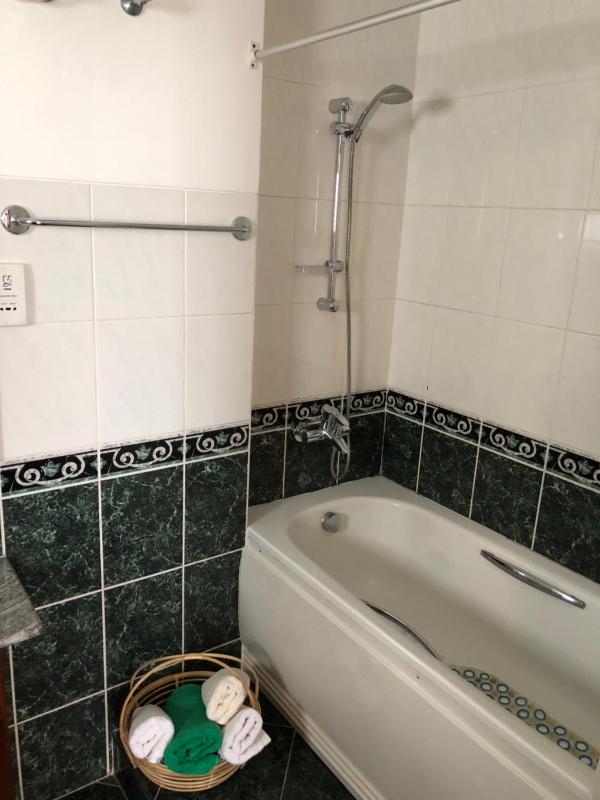 Hedges Court Residencies 2 Bed Room with En- suite baths 103 sqm spacious Apartment - image 11