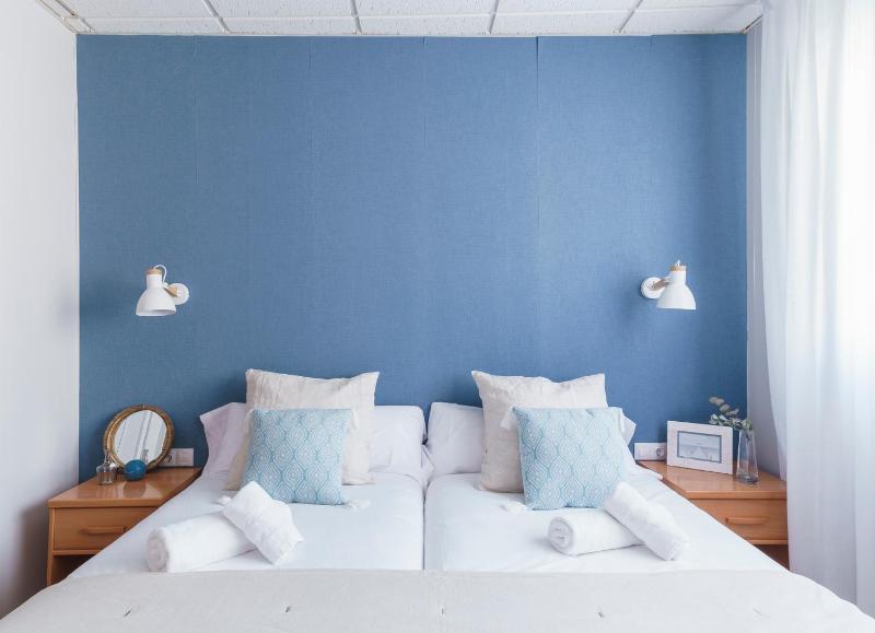 Budget Twin Room image 4