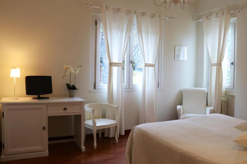 Classic Double Room - Annex image 4