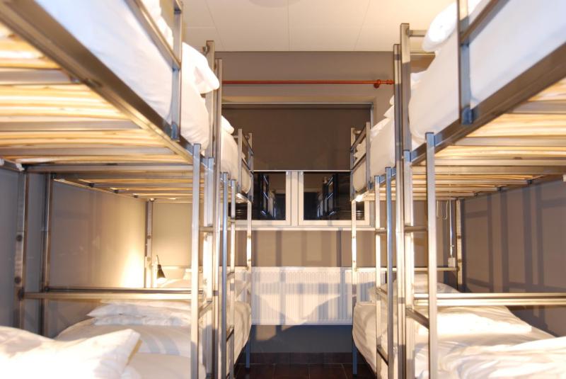 Quadruple Room image 3
