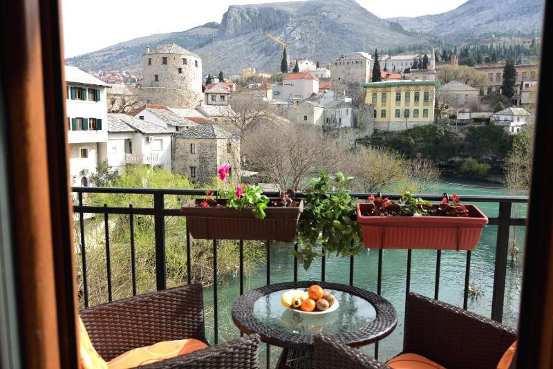 Deluxe Double Room with Balcony and River View image 4