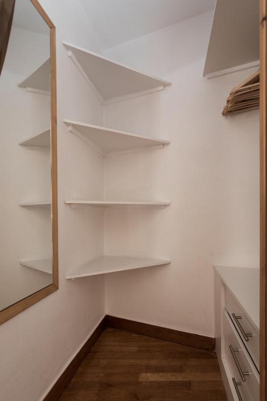 Exclusive Residence image 4