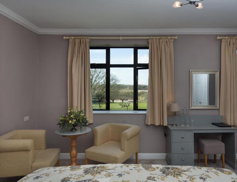 Superior Double Room image 2