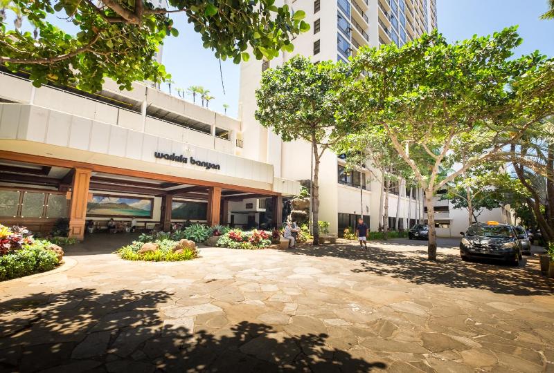 Sweetwater at Waikiki - image 1