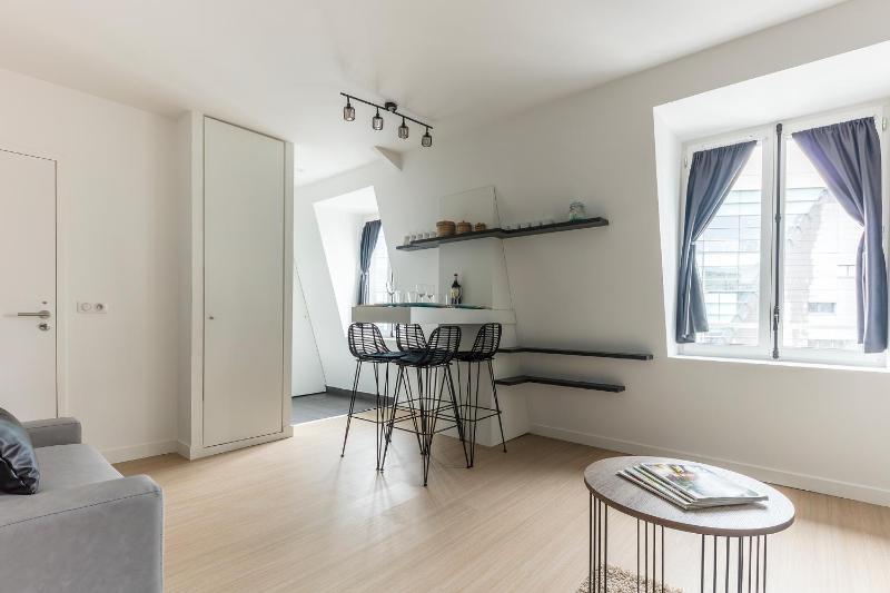 Deluxe Apartment image 3