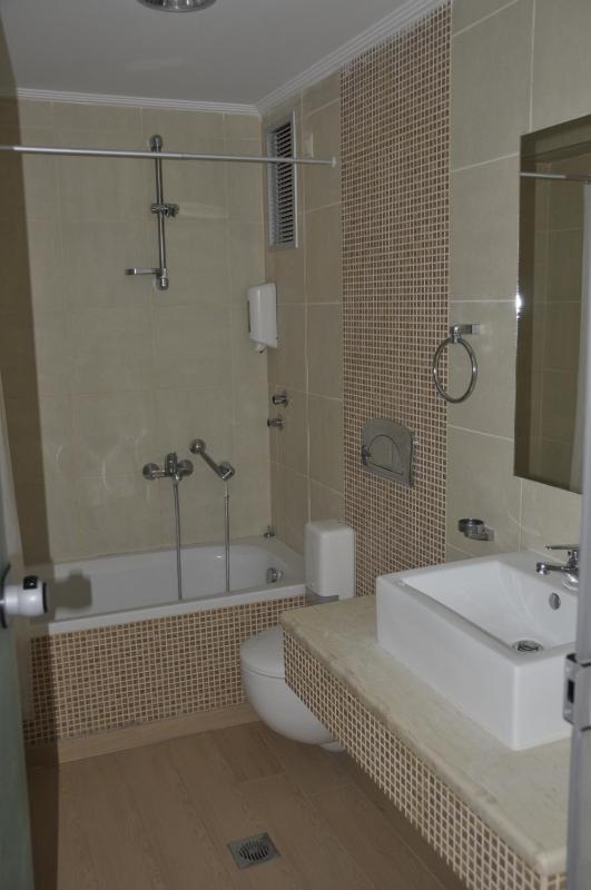 Bristol Sea View Apartments - image 31