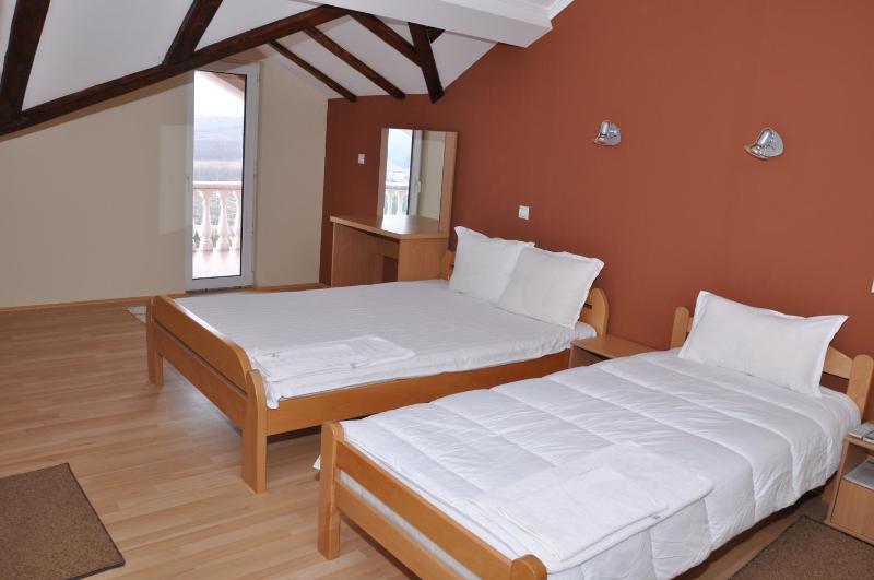 Triple Room image 3