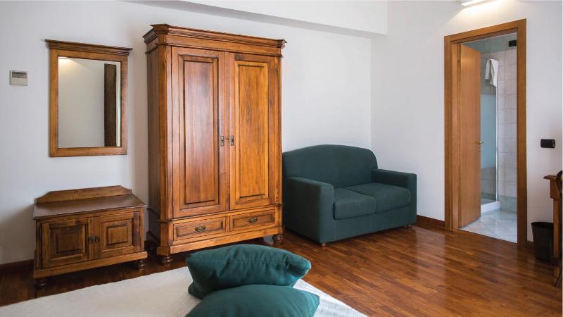 Hotel La Piazzetta - image 11