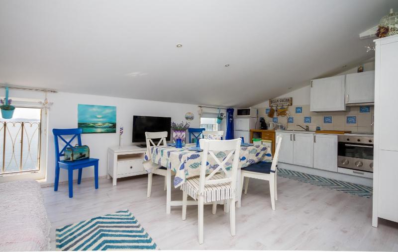 Apartment with Sea View image 2