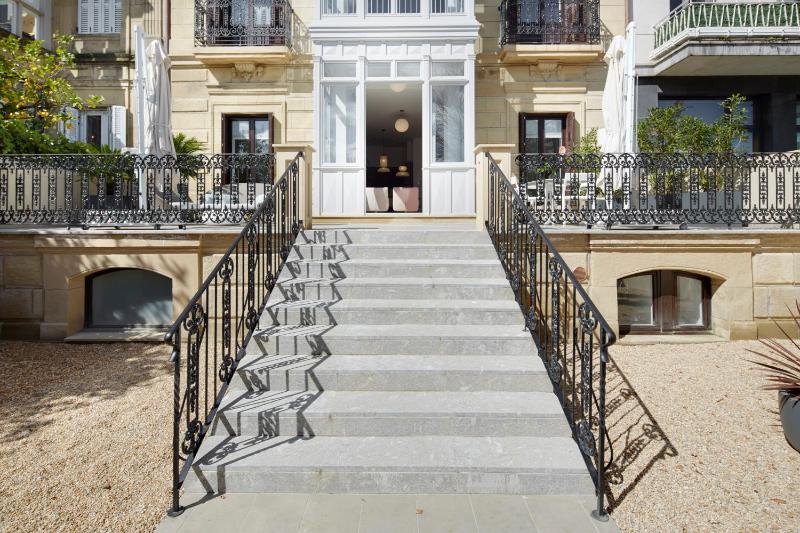 La Dolce Vita by FeelFree Rentals - image 10
