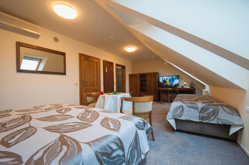 Triple Room image 4
