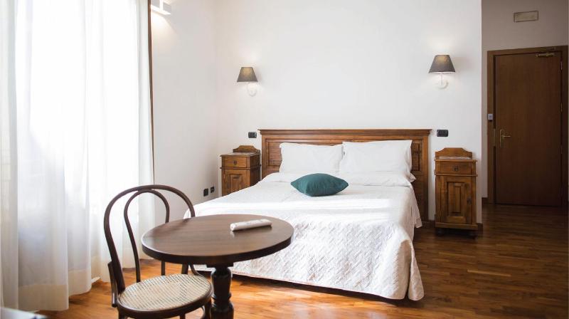 Hotel La Piazzetta - image 12
