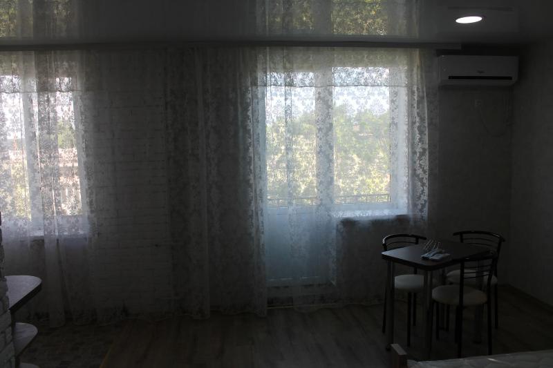 Studio Apartment image 2