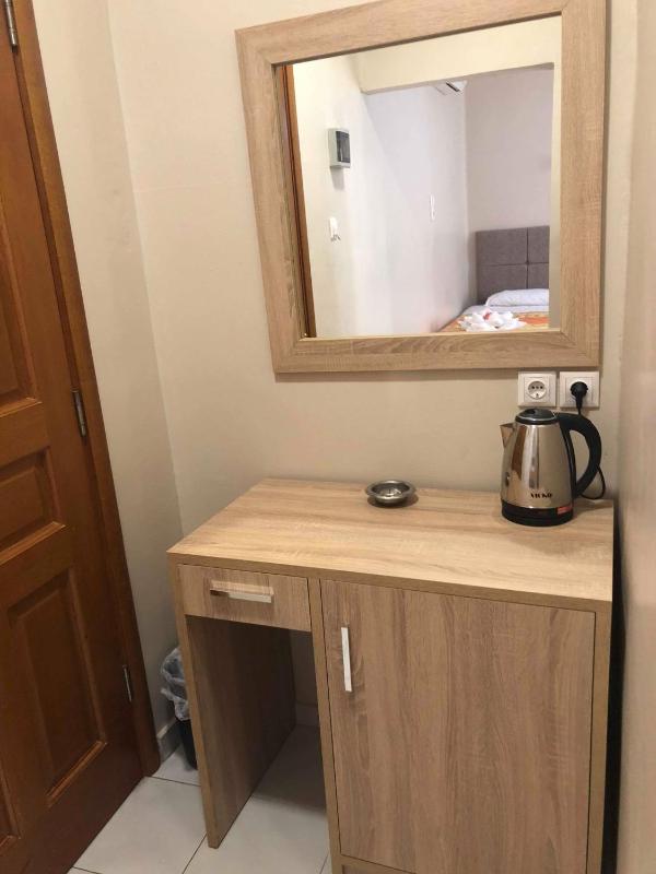 Double or Twin Room image 3