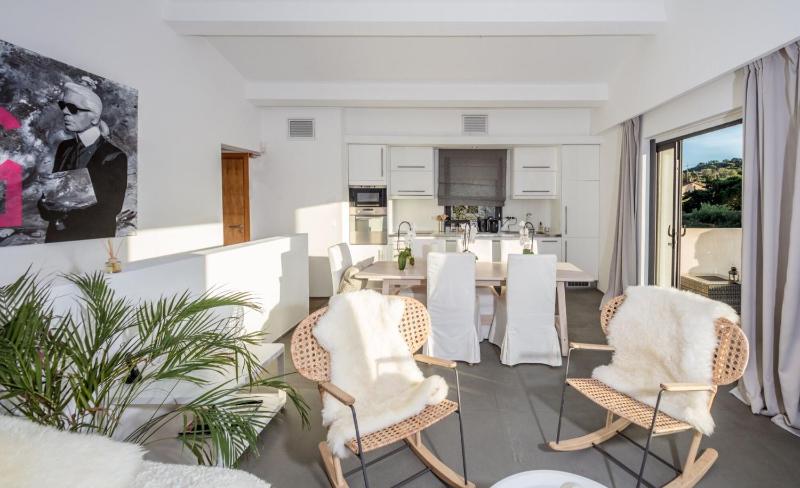 Three-Bedroom Apartment image 1