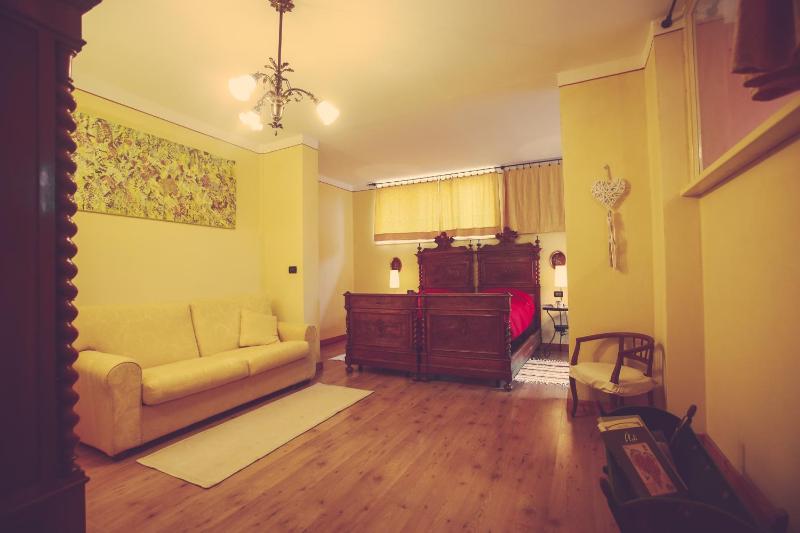 Apartment image 3