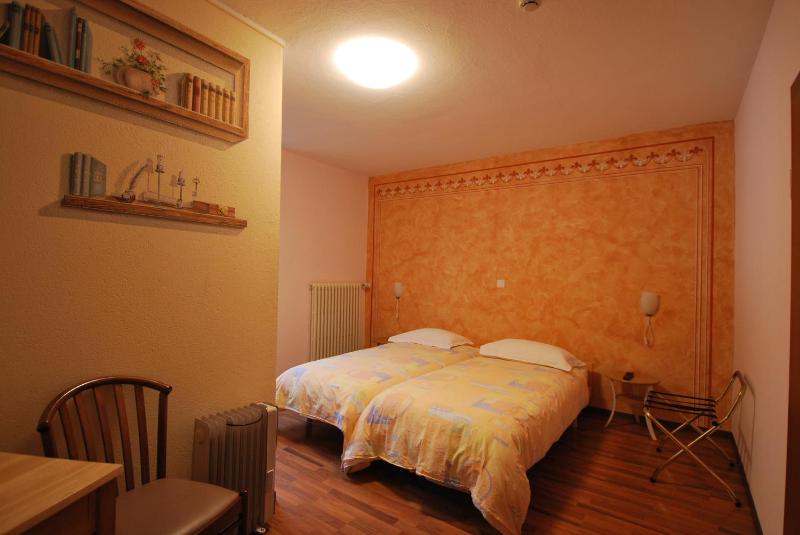 Triple Room image 2