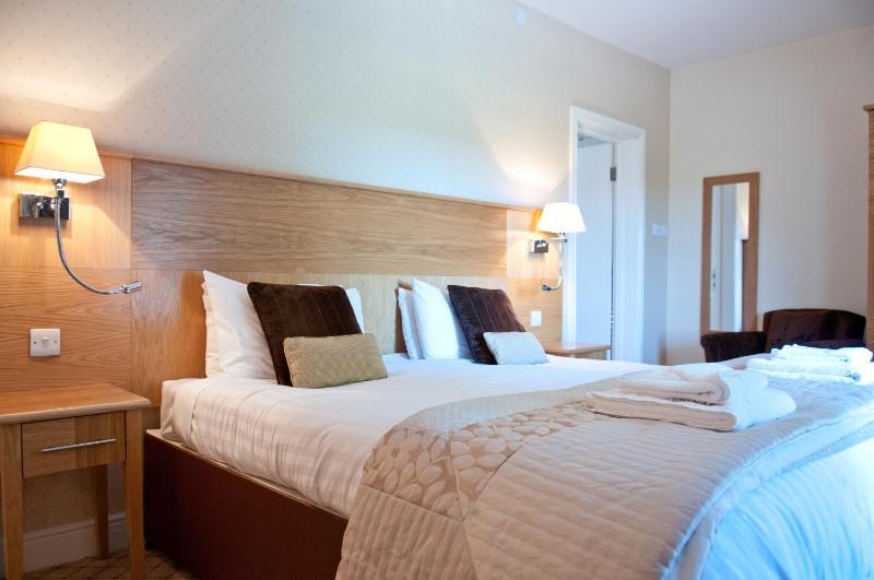 Double Room image 1