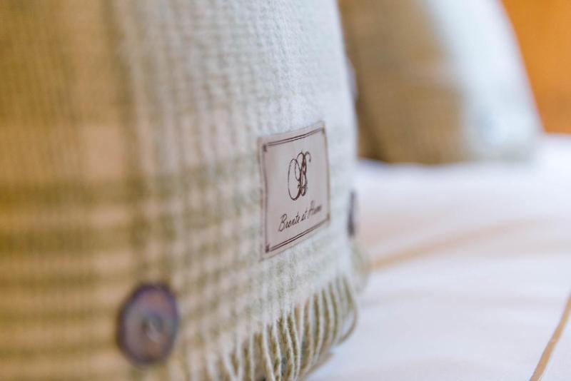 Suite with Spa Bath image 3