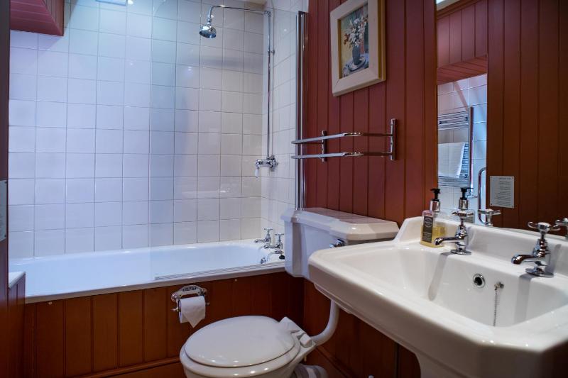 Apartment - Ground Floor image 4