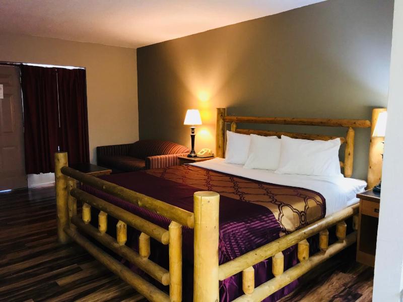 King Room - Non-Smoking image 3