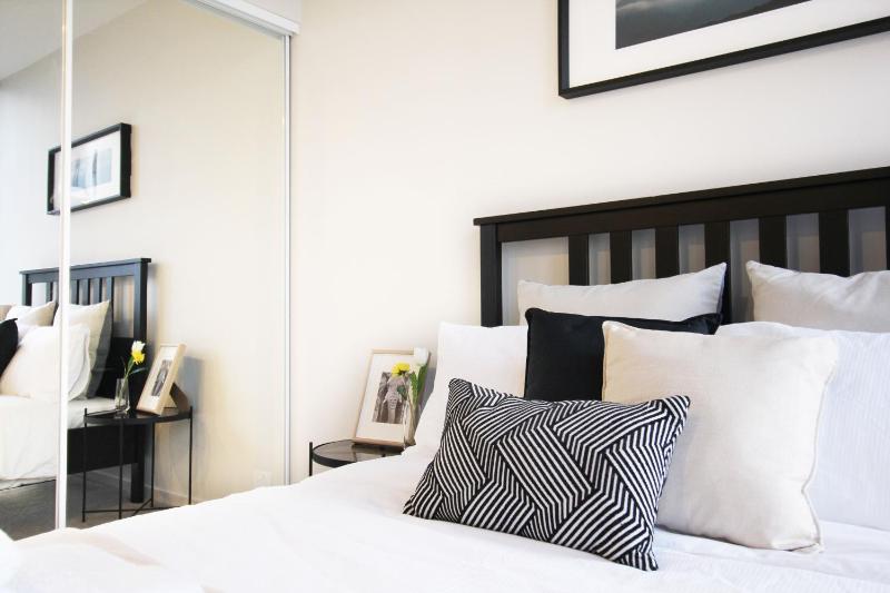 Queen St Residence - image 2