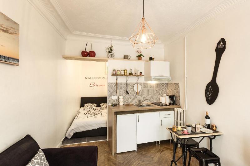 Apartment image 3