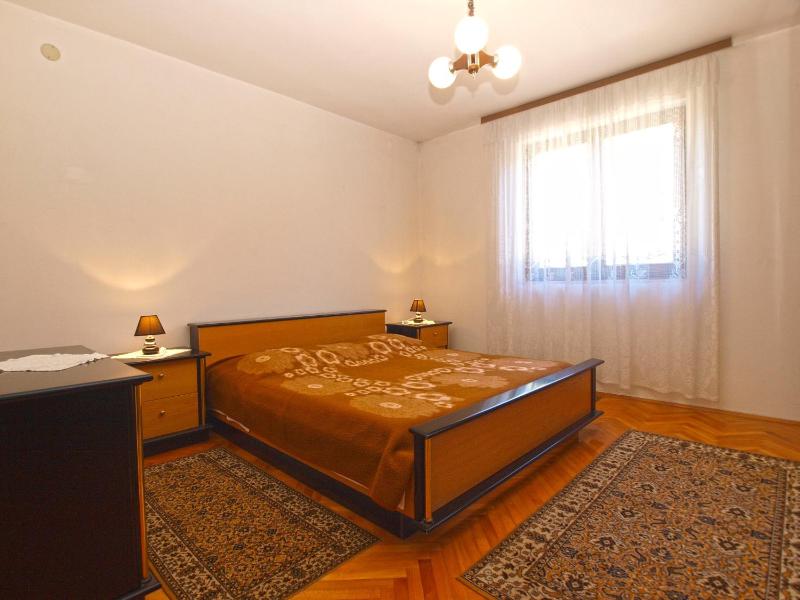 Apartment image 2