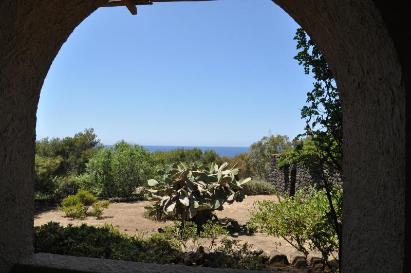 Business Suite (2 Adults) image 1